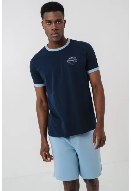 Тениска с овално деколте