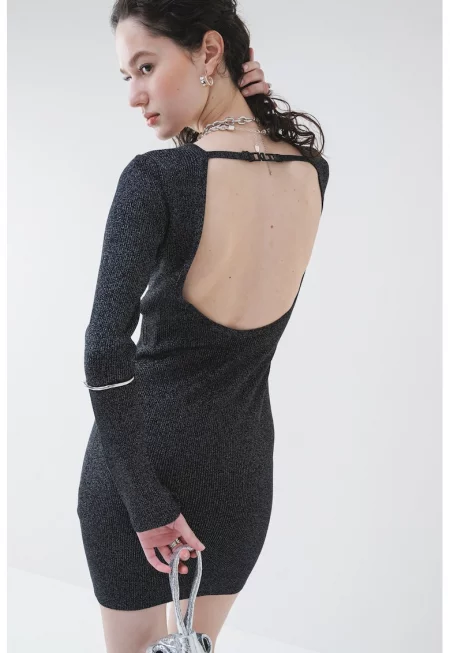 Вталена рокля с отвор на гърба - Черен/Сребрист