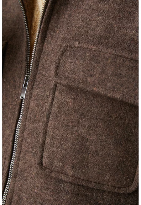 Яке с цип и джобове