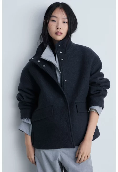 Яке с вълна и капси