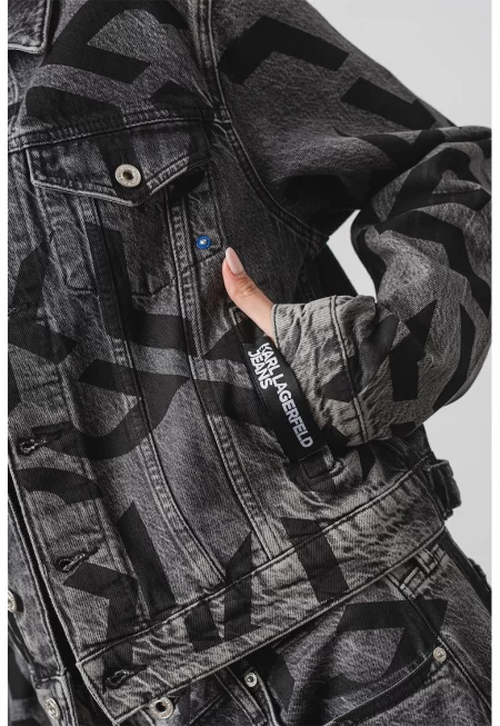 Дънково яке с десен с лого