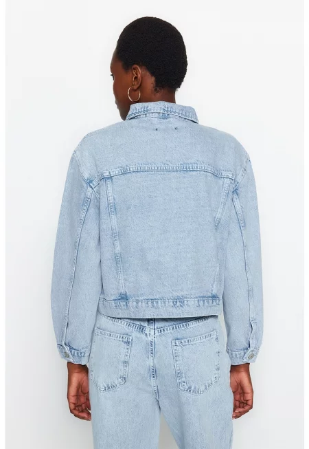 Дънково яке със захабен ефект