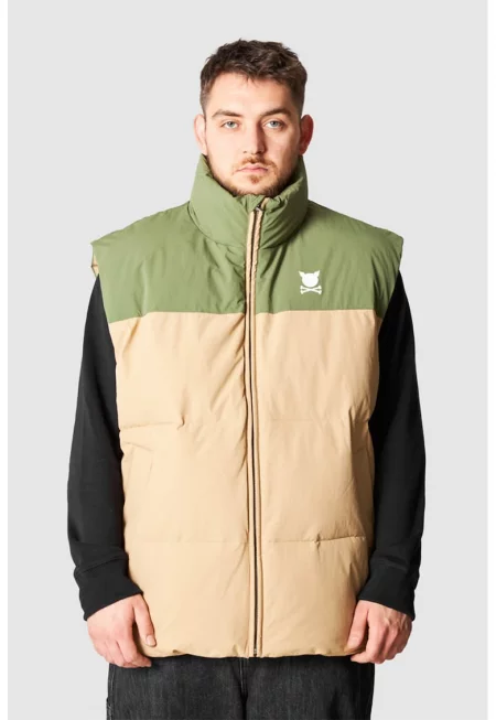 Двуцветен елек с висока яка