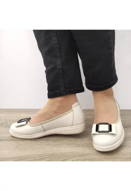 Ежедневни дамски обувки  A130 Бежови - Бежов