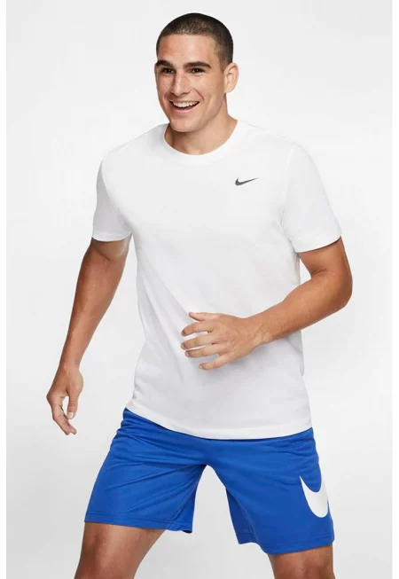 Фитнес тениска с овално деколте и Dri-FIT