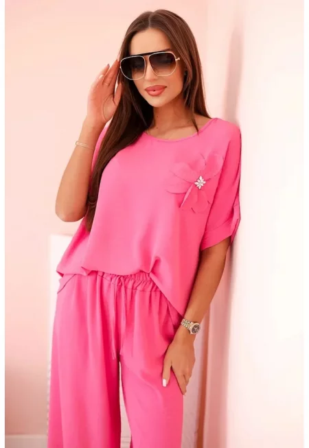 Комплект от блуза с къс ръкав и флорални детайли и панталони - Един размер