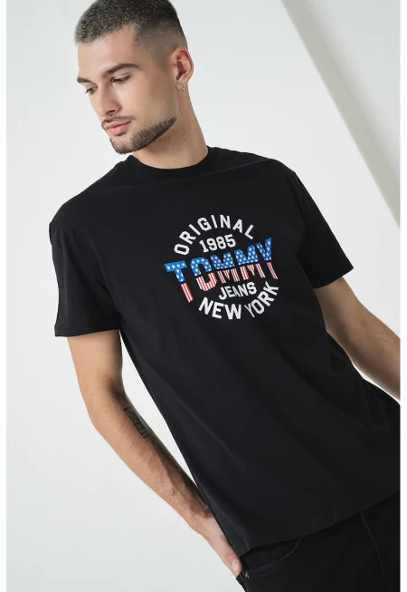 Памучна тениска с овално деколте