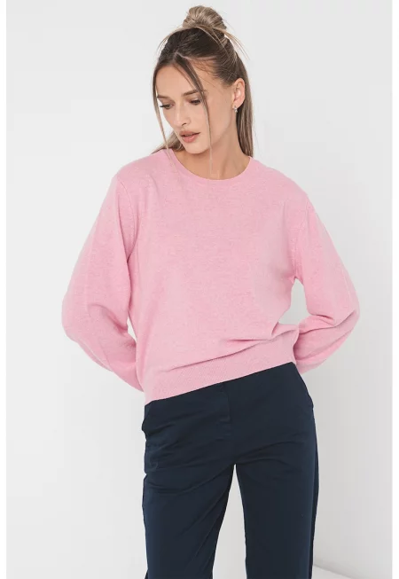 Пуловер от необработена вълна