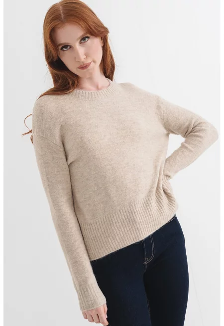 Пуловер с вълна