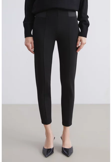 Скъсени панталон с висока талия