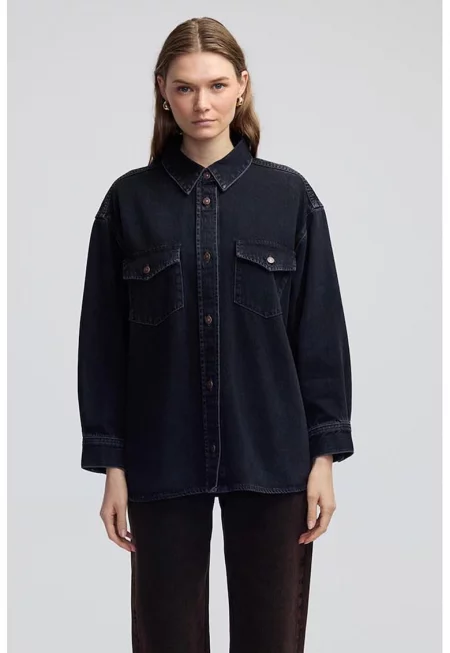 Свободно дънково яке