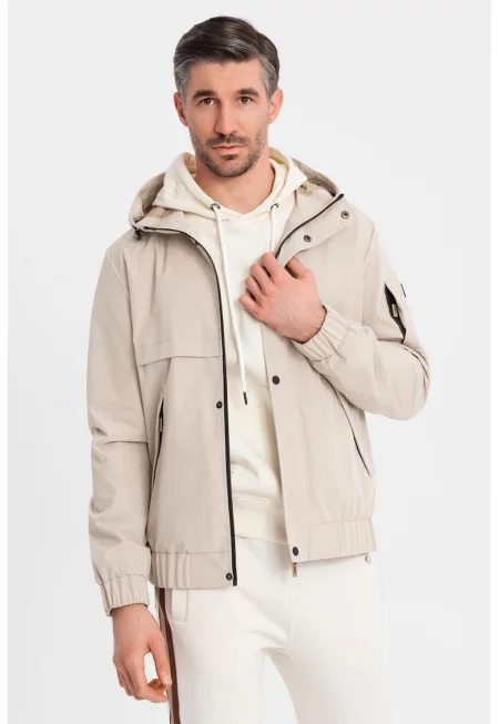 Яке с качулка и джобове