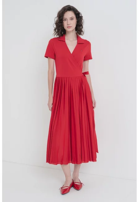 Застъпена рокля с остра яка - Червен