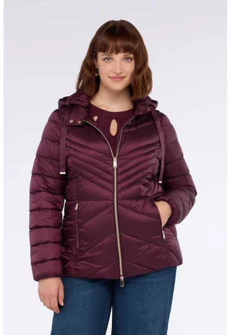 Зимно капитонирано яке с качулка