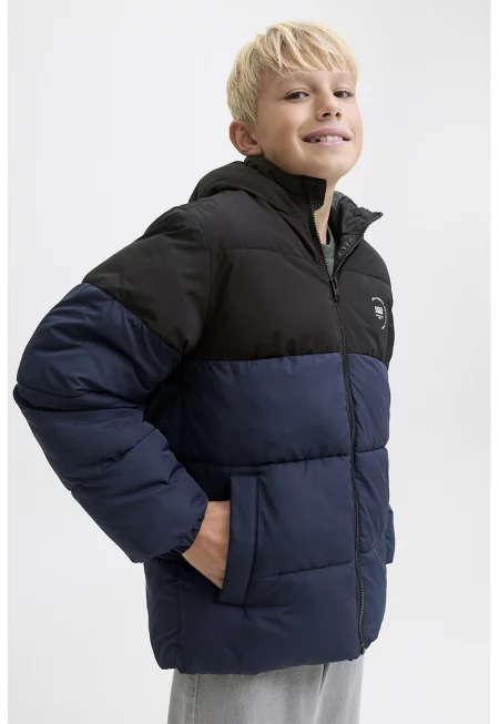 Зимно яке с качулка и странични джобове