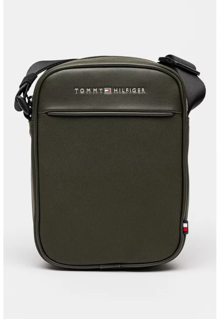 Чанта през рамо с регулируема презрамка