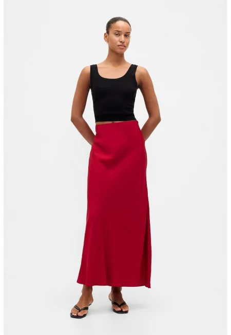 Дълга сатинирана пола с цепка