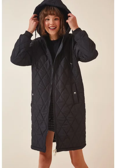 Капитонирано яке с качулка