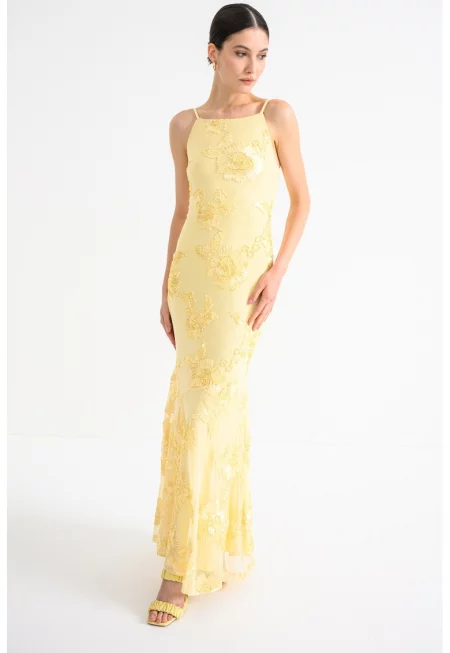 Рокля с флорална бродерия