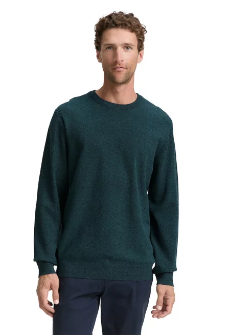 Слим пуловер с органичен памук