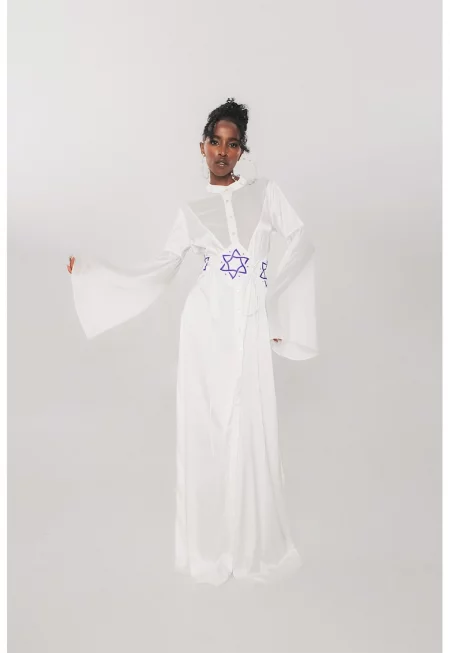 Дълга рокля с разкроени ръкави - Бял