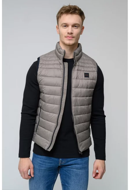 Капитониран елек Odeno