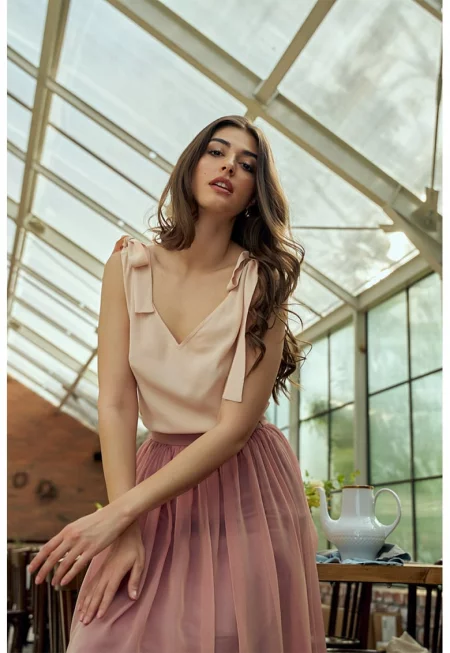 Копринен топ с шпиц и възли - Праскова