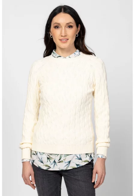 Плетен пуловер с овално деколте