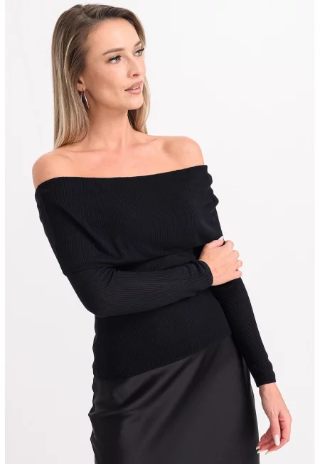 Пуловер с голи рамене