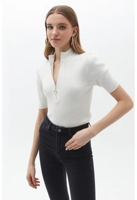 Пуловер с памук с къс цип