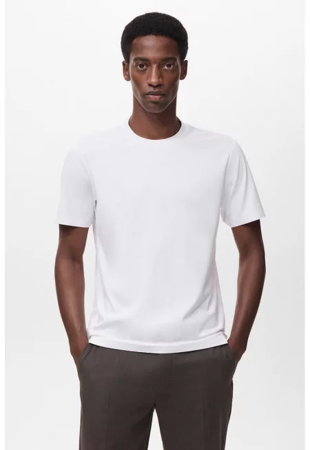 Тениска с овално деколте