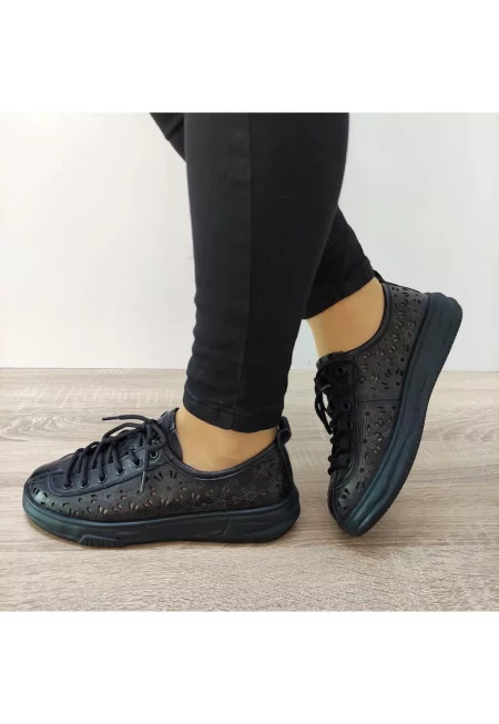 98088 Ежедневни дамски обувки с перфорация черни - черни - Черен