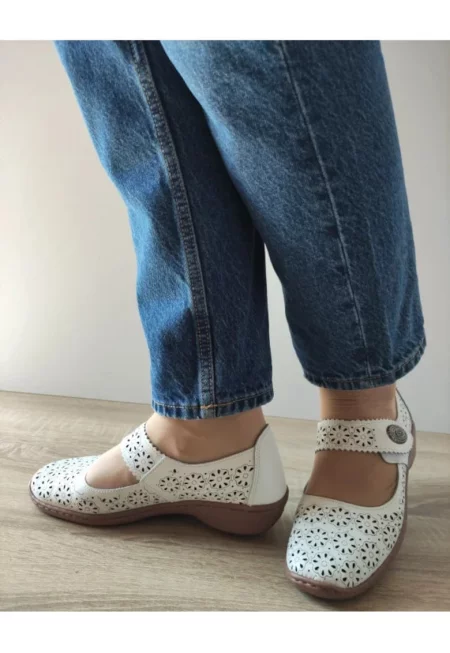 Дамски ежедневни обувки  739894 - Перфорирани - бели - Бял
