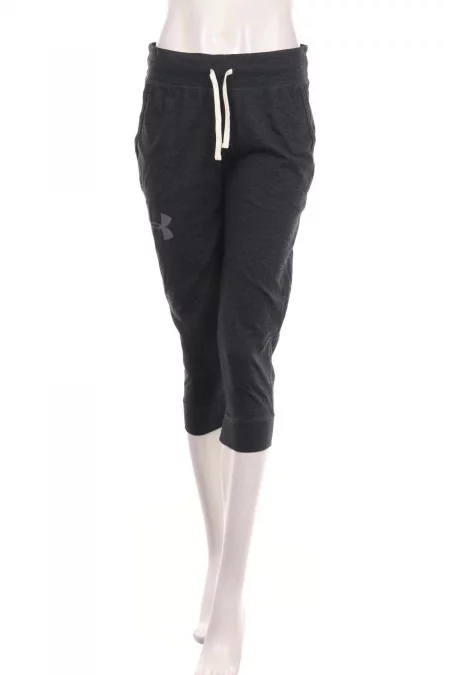 Дрехи Спортно долнище UNDER ARMOUR