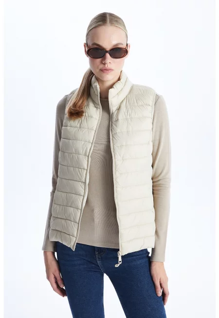 Елек с ниска яка