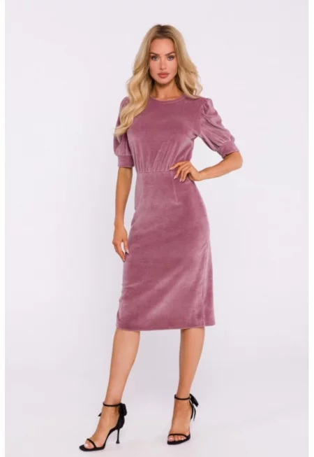 Кадифена рокля с къс ръкав