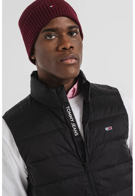 Капитониран елек с пухена вата