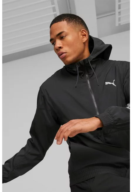 Олекотено фитнес яке с качулка