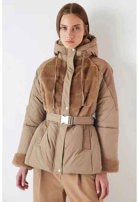 Подплатено зимно яке с еко пух
