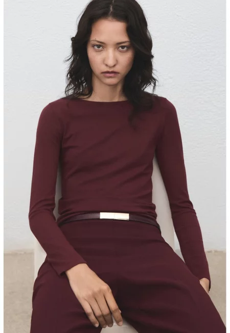 Пуловер с деколте тип лодка