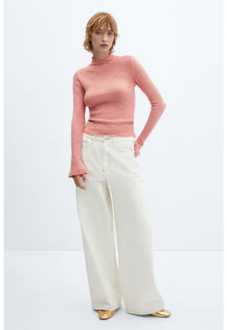 Пуловер със средна яка