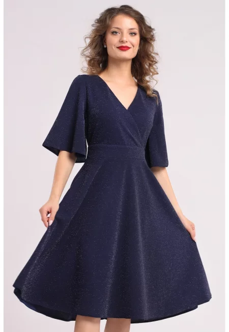 Разкроена рокля с разкроени ръкави