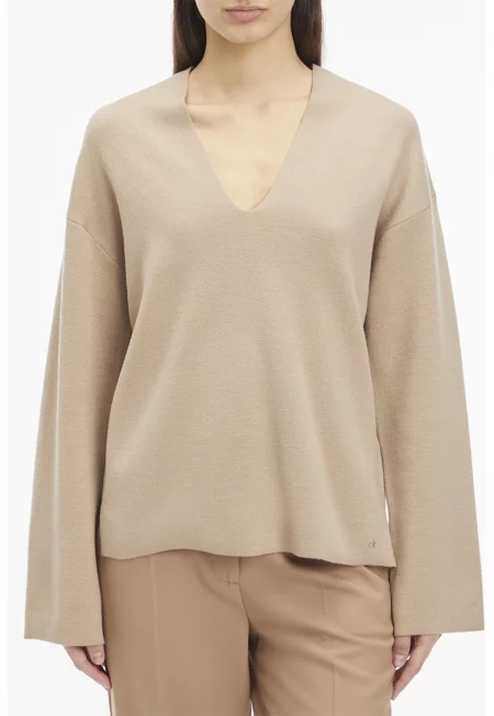 Шпиц пуловер с вълна - Бежов