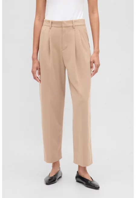 Скъсен панталон с ръб - Светло кафяво