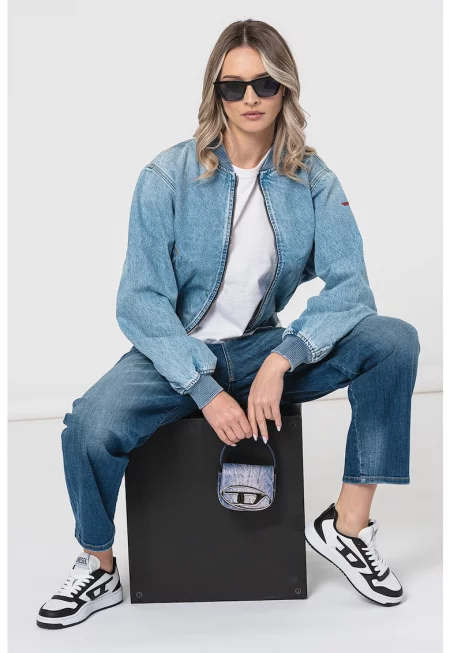 Късо яке от деним с цип