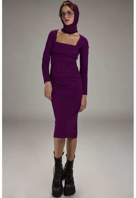Миди рокля с лен с квадратно деколте - Виолетов