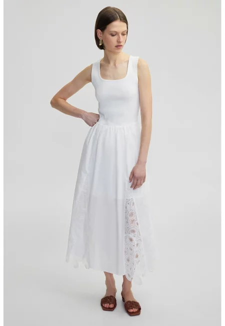 Разкроена рокля с бродерия - Мръснобял