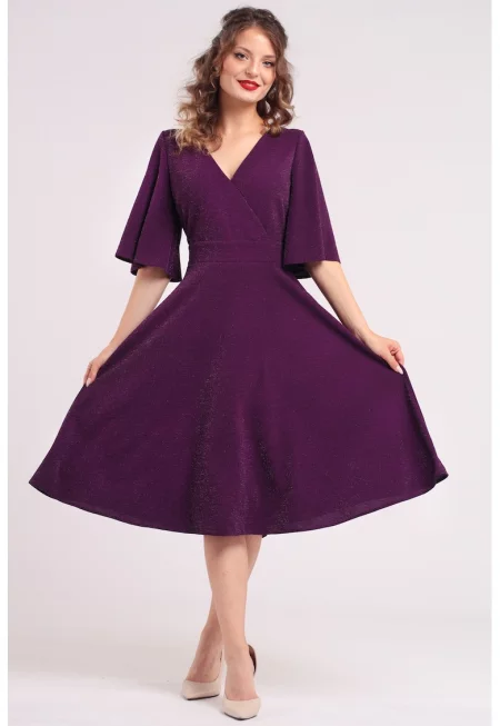 Разкроена рокля с разкроени ръкави