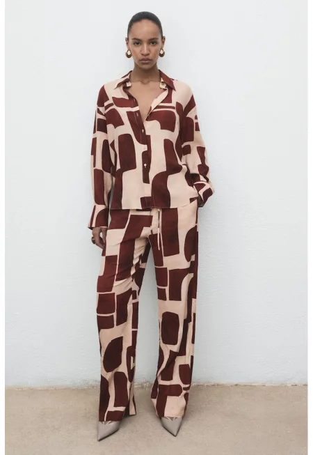 Риза с принт и дълги ръкави