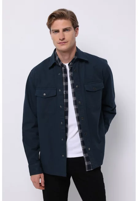 Яке от деним с джобове на гърдите